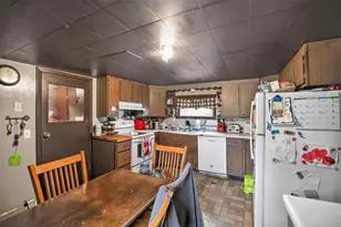 709 9th St NE, Little Falls, MN 56345 - Photo 4