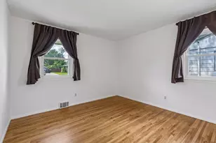 5821 5th St NE, Fridley, MN 55432 - Photo 8