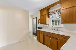 5821 5th St NE, Fridley, MN 55432 - Photo 6