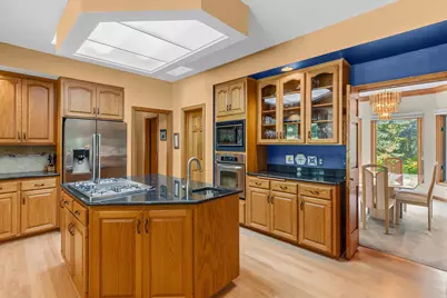 655 Evergreen Circle, Shoreview, MN 55126 - Photo 12