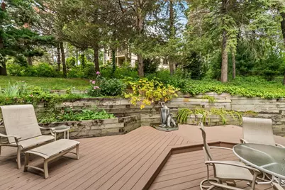 655 Evergreen Circle, Shoreview, MN 55126 - Photo 4