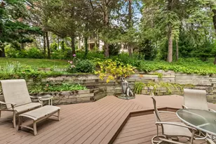 655 Evergreen Cir, Shoreview, MN 55126 - Photo 4