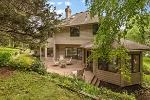 655 Evergreen Cir, Shoreview, MN 55126 - Photo 6
