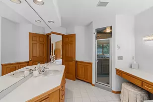 655 Evergreen Cir, Shoreview, MN 55126 - Photo 38