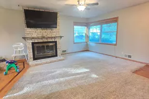 227 Harwood Ave NE, Chatfield, MN 55923 - Photo 2