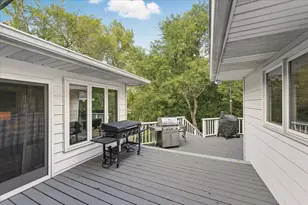 5512 Hillside Ct, Edina, MN 55439 - Photo 14