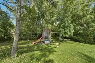 5512 Hillside Ct, Edina, MN 55439 - Photo 92