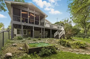 5512 Hillside Ct, Edina, MN 55439 - Photo 10