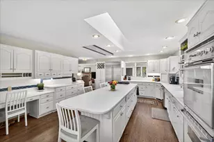 5512 Hillside Ct, Edina, MN 55439 - Photo 30
