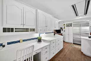 5512 Hillside Ct, Edina, MN 55439 - Photo 32