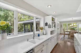 5512 Hillside Ct, Edina, MN 55439 - Photo 38