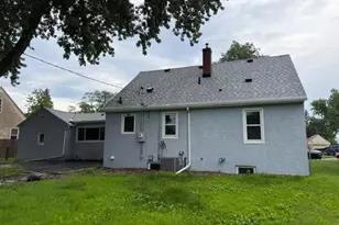 132 Richmond St E, South Saint Paul, MN 55075 - Photo 6