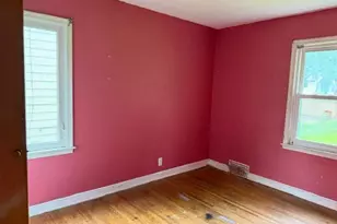 132 Richmond St E, South Saint Paul, MN 55075 - Photo 12