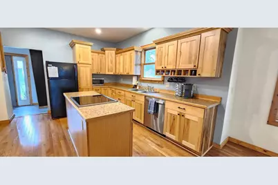 351 Chatfield Street, Winona, MN 55987 - Photo 2