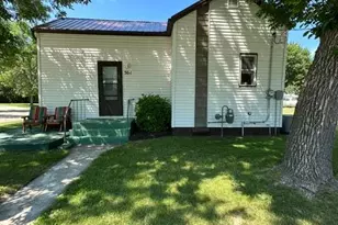 501 Jefferson Ave, Argyle, MN 56713 - Photo 1