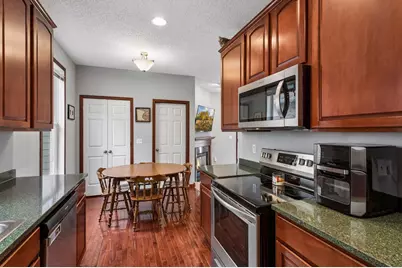 11207 Beechwood Lane, Woodbury, MN 55129 - Photo 12