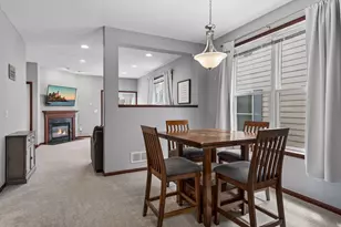 11207 Beechwood Ln, Woodbury, MN 55129 - Photo 8