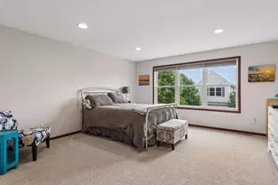 11207 Beechwood Ln, Woodbury, MN 55129 - Photo 14