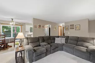 1407 Meadowlark Ln, New Richmond, WI 54017 - Photo 4