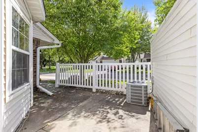 528 Queens Gate, New Brighton, MN 55112 - Photo 24