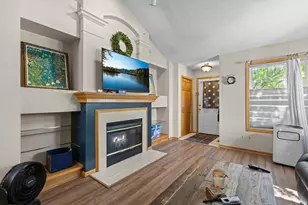 528 Queens Gate, New Brighton, MN 55112 - Photo 2