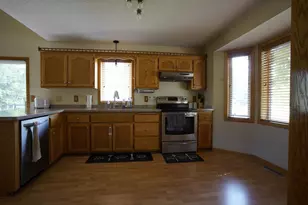 7696 Appaloosa Ln, Circle Pines, MN 55014 - Photo 8
