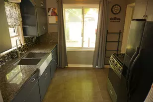403 3rd St S, Grove City, MN 56243 - Photo 2
