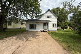 410 W 2nd Ave, Keewatin, MN 55753 - Photo 1