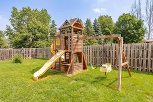 573 Kennedy St, Anoka, MN 55303 - Photo 6