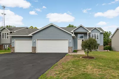 936 S Cedar Street, Belle Plaine, MN 56011 - Photo 1
