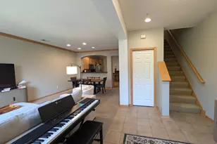 8391 Townsend Dr, Eden Prairie, MN 55344 - Photo 4