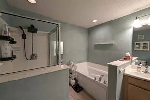 8391 Townsend Dr, Eden Prairie, MN 55344 - Photo 20