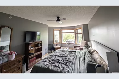 8391 Townsend Drive, Eden Prairie, MN 55344 - Photo 14