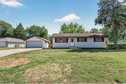 7817 67th Avenue N, Brooklyn Park, MN 55428 - Photo 4