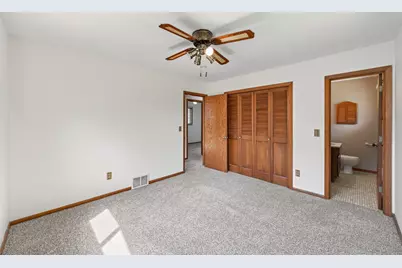 7817 67th Avenue N, Brooklyn Park, MN 55428 - Photo 14