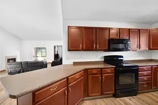 2853 35th St S, Moorhead, MN 56560 - Photo 12