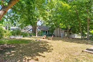 1047 Dayton Ave, Saint Paul, MN 55104 - Photo 30