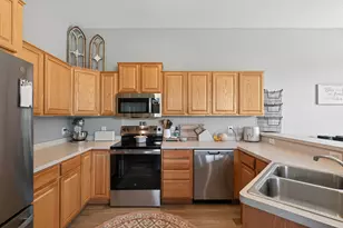 20053 Heritage Dr, Lakeville, MN 55044 - Photo 4