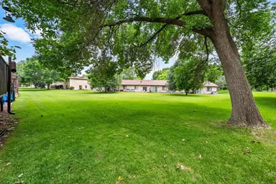 8723 Maplebrook Parkway N, Brooklyn Park, MN 55445 - Photo 30