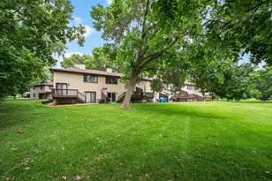 8723 Maplebrook Pkwy N, Brooklyn Park, MN 55445 - Photo 32