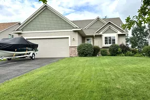 127 Robinson Dr, Circle Pines, MN 55014 - Photo 1