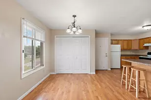 926 Wescott Trail, Eagan, MN 55123 - Photo 6
