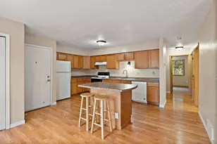 926 Wescott Trail, Eagan, MN 55123 - Photo 4