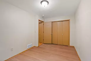 926 Wescott Trail, Eagan, MN 55123 - Photo 10