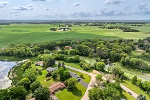 833 Tyrol Ln, Shakopee, MN 55379 - Photo 60