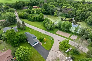 833 Tyrol Ln, Shakopee, MN 55379 - Photo 52