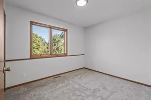 833 Tyrol Ln, Shakopee, MN 55379 - Photo 28