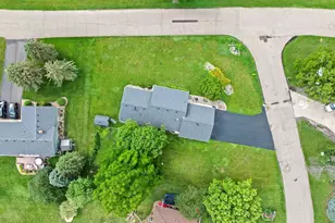 833 Tyrol Ln, Shakopee, MN 55379 - Photo 62