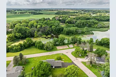 833 Tyrol Lane, Shakopee, MN 55379 - Photo 54