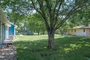 833 Tyrol Ln, Shakopee, MN 55379 - Photo 36
